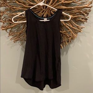 Cute black flow tank top
